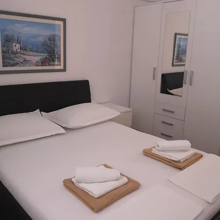 Apartman Nada *