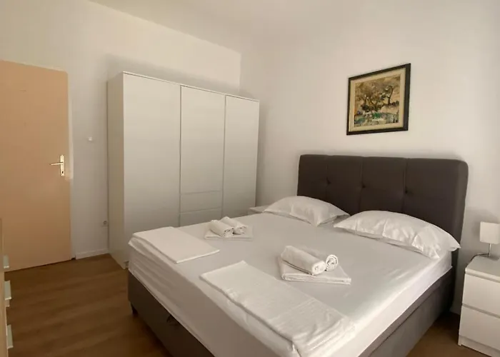 Nada * Sućuraj